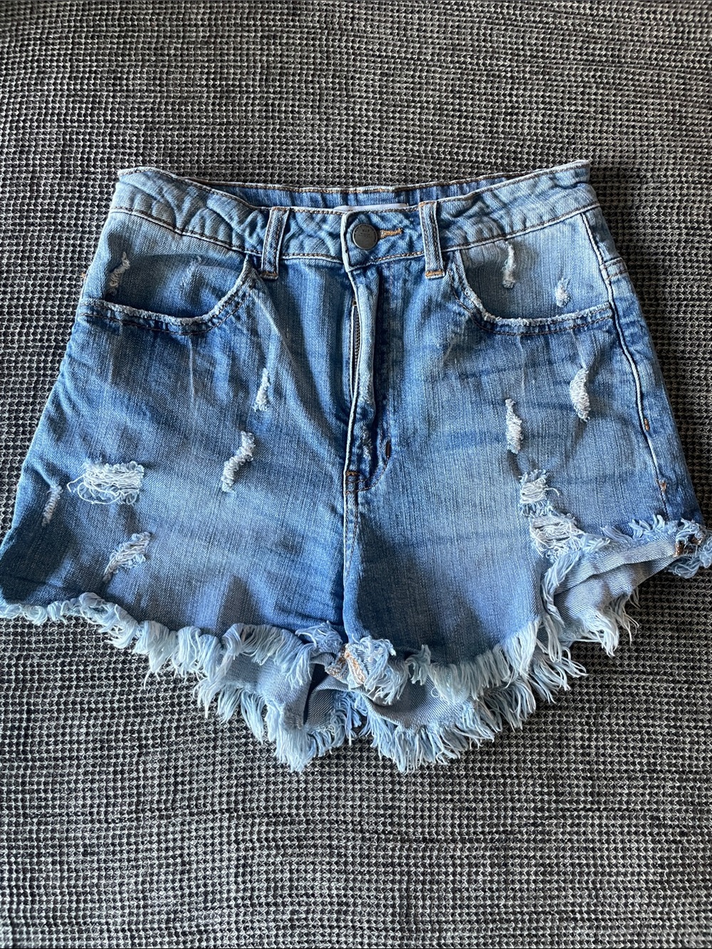 The MAP Denim Distressed Frayed Hem Women's Shorts - Light Blue